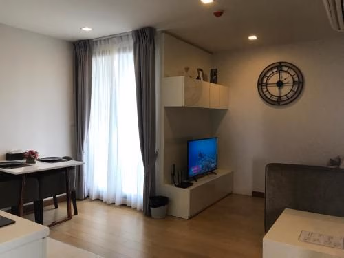 Modern Cozy 34SQM 1BR Apartment City Center Night Bazaar0