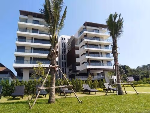 Studio Apartment with Sea View
