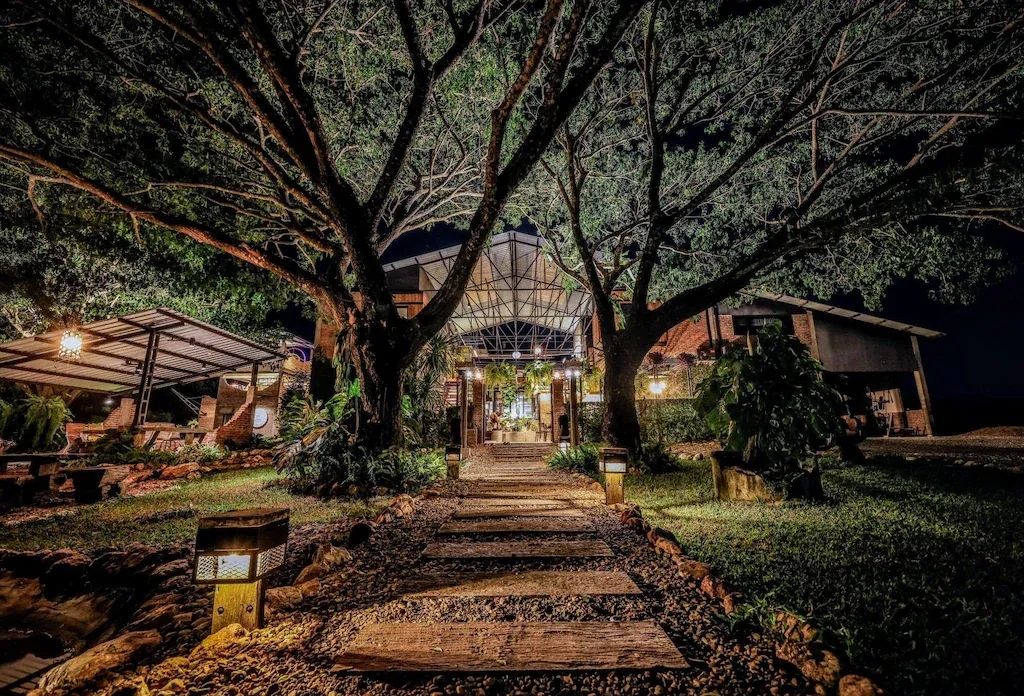 สวนกลางนา (Suan Glang Na)0