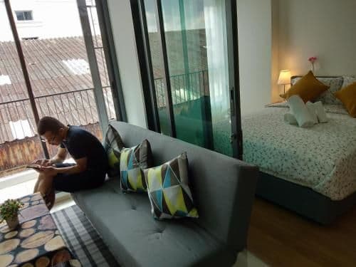 One-Bedroom Apartment