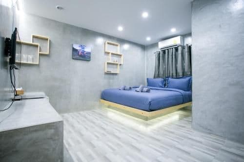 Deluxe Single Room