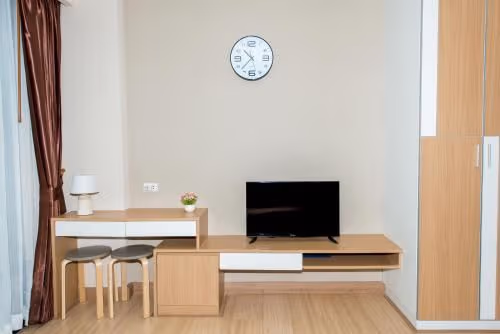Studio Apartment