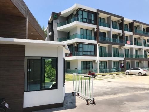 Супер апартаменты Найтон Naithon 209 (Super Apartments Knighton Naithon 209)2