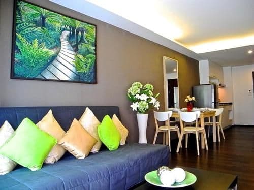 Apartment with Garden View