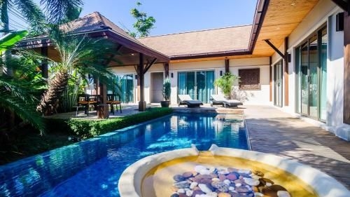 Villa Hiwa by Tropiclook0