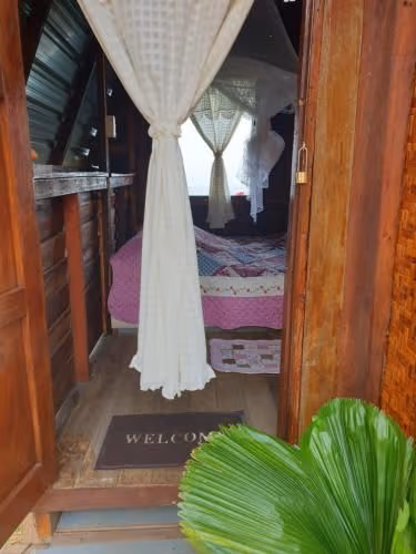 Double or Twin Room with Mountain View