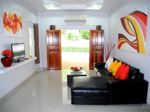 Villa with Garden View