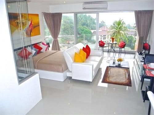 Studio Apartment