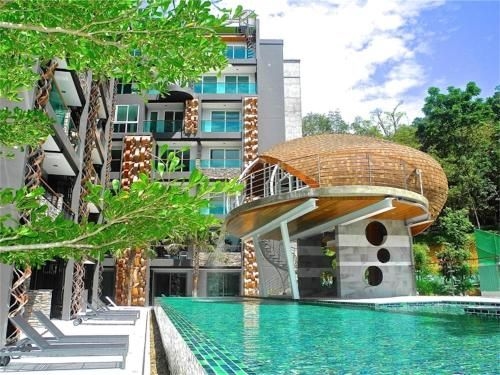 Emerald Patong New Studio Pool View2