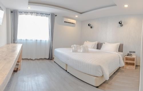 เพพเพอรี ฮิลล์ โฮเต็ล (Peppery Hills Hotel)3