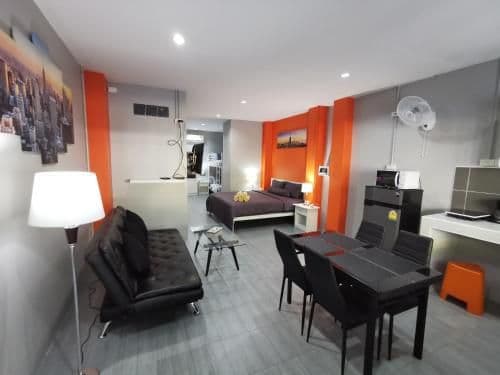 Deluxe Family Studio Ground Floor with Street View