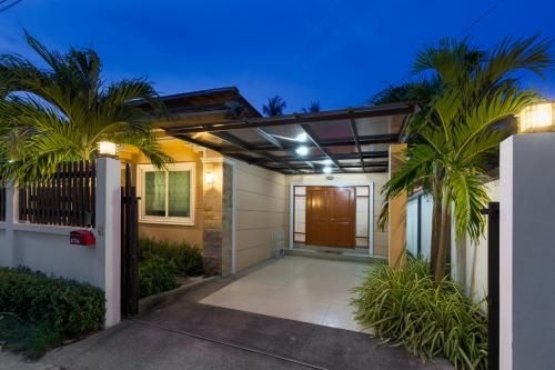 Flamingo Villa in Naiharn beach1