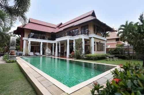 Rakpattaya Pool Villa0