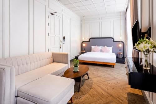 Deluxe Suite
