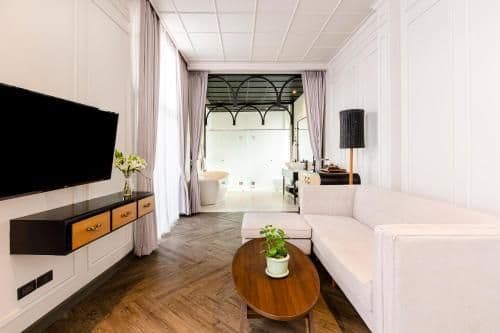 Deluxe Suite