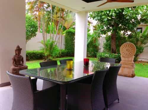 Pattaya Thai Style Luxury 4 Bedroom Villa Pattaya Thai Style Luxury 4 Bedroom Villa