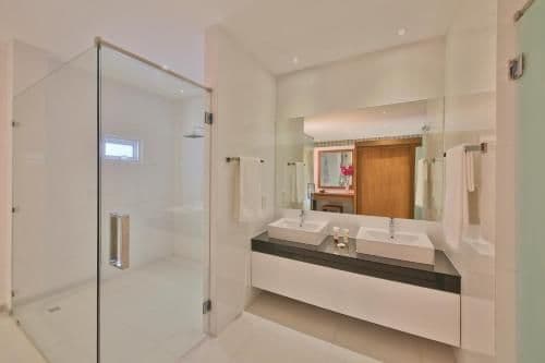 One-Bedroom Villa with Private Pool & Round Trip Airport Transfer