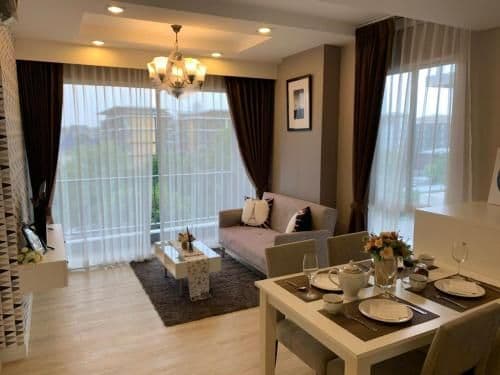 Execlusive Seaview 1 bedroom suite with toproof pool at The Patio Bangsaen Execlusive Seaview 1 bedroom suite with toproof pool at The Patio Bangsaen