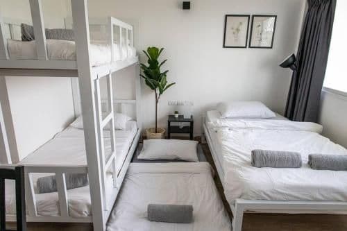 B4 Locally comfy Large room 3mins walk to MRT B4 Locally comfy Large room 3mins walk to MRT