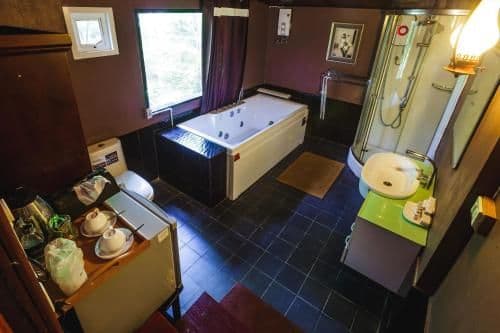 Suite with Spa Bath