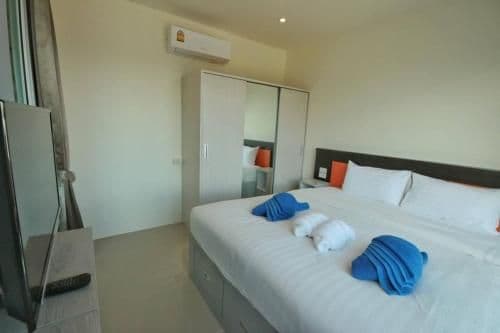 Junior Suite with Pool View
