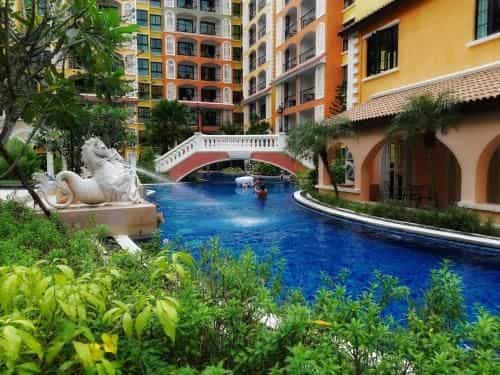 Venetian Signature Condo by Immy Venetian Signature Condo by Immy