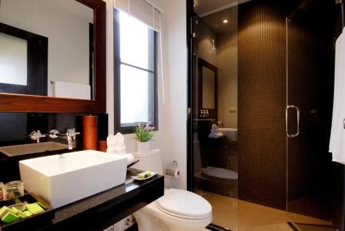 Two Bedroom Onyx Villa Nai Harn1