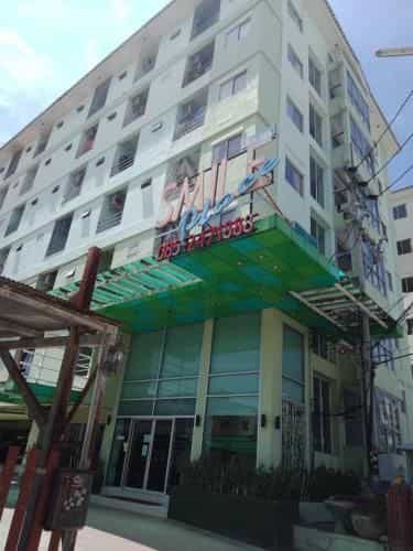 สไมล์เพลสแอนด์เรสซิเด้นท์ สไมล์เพลสแอนด์เรสซิเด้นท์