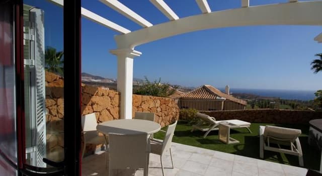 VILLA THREE BEDROOMS