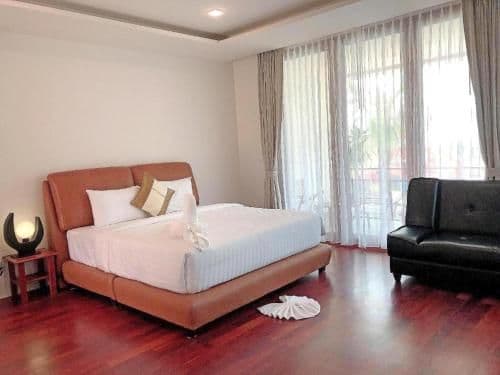 Deluxe Family Room