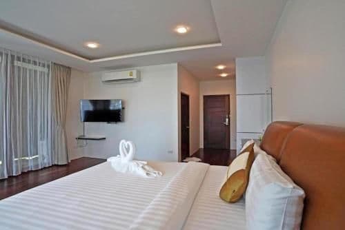 Deluxe Family Room