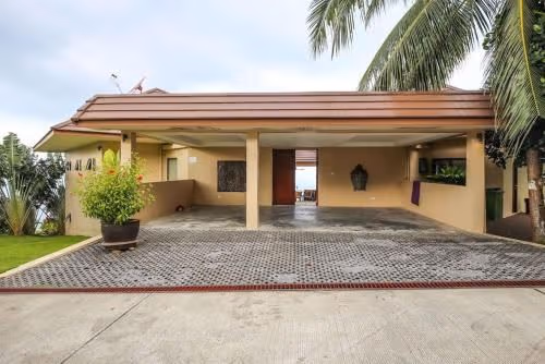 Deluxe Villa