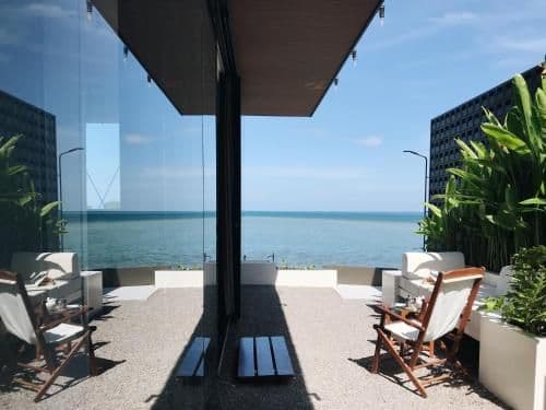 Villa - Beach Front