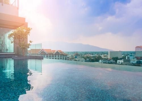 Brilliant Condo Pool View+Night Barzaa(83 sqm)0