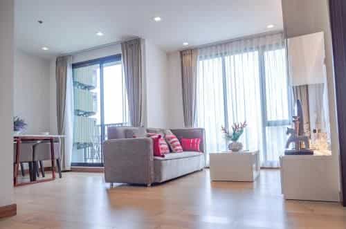 Brilliant Condo Pool View+Night Barzaa(83 sqm) Brilliant Condo Pool View+Night Barzaa(83 sqm)