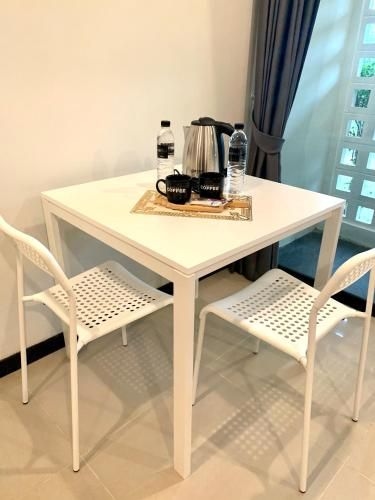 Yanud Hotel2