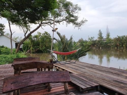 บ้านแสงอรุณรีสอร์ท(แม่กลอง) (Baan Saeng Arun Resort)4