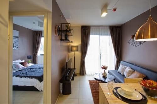 One-Bedroom Apartment
