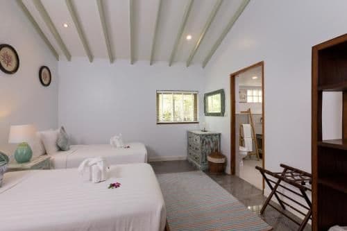 Villa - Beach Front