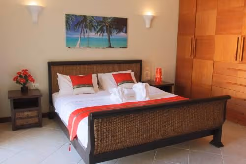 Villa - Beach Front
