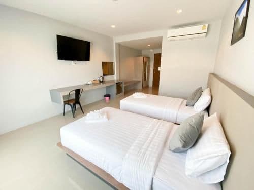 Superior Double Room with Two Double Beds