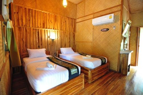 เมฆคีรี ริเวอร์แคว รีสอร์ต (Mek Kiri Riverkwai Resort)1
