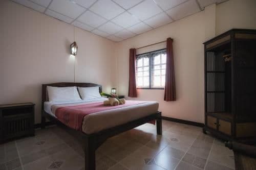 Double Room with Shared Bathroom