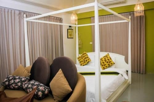 One-Bedroom Bungalow
