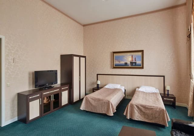 JUNIOR SUITE CAPACITY 1