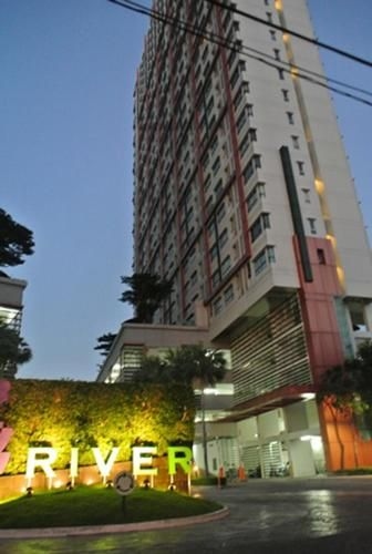 57 River view Condo3