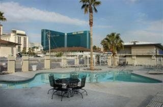 Americas Best Value Inn and Suites Las Vegas Air4