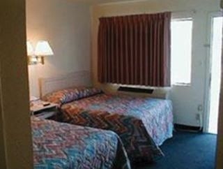 Americas Best Value Inn and Suites Las Vegas Air0