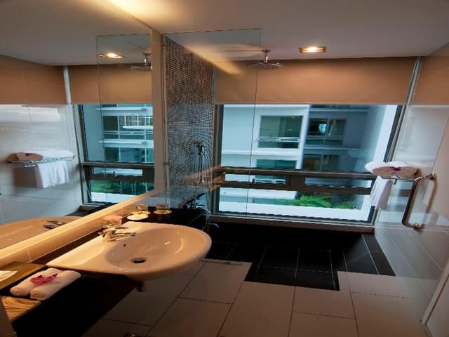 SUITE TWO BEDROOMS