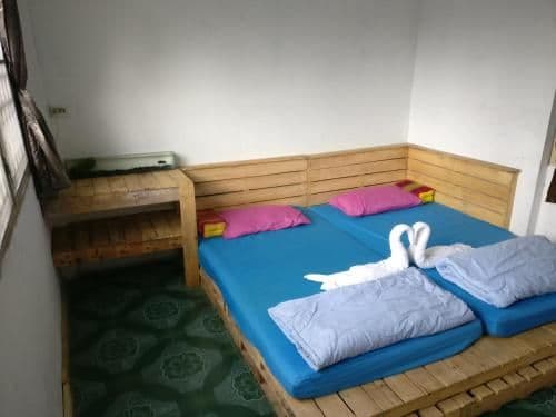Queen Room with Shared Bathroom